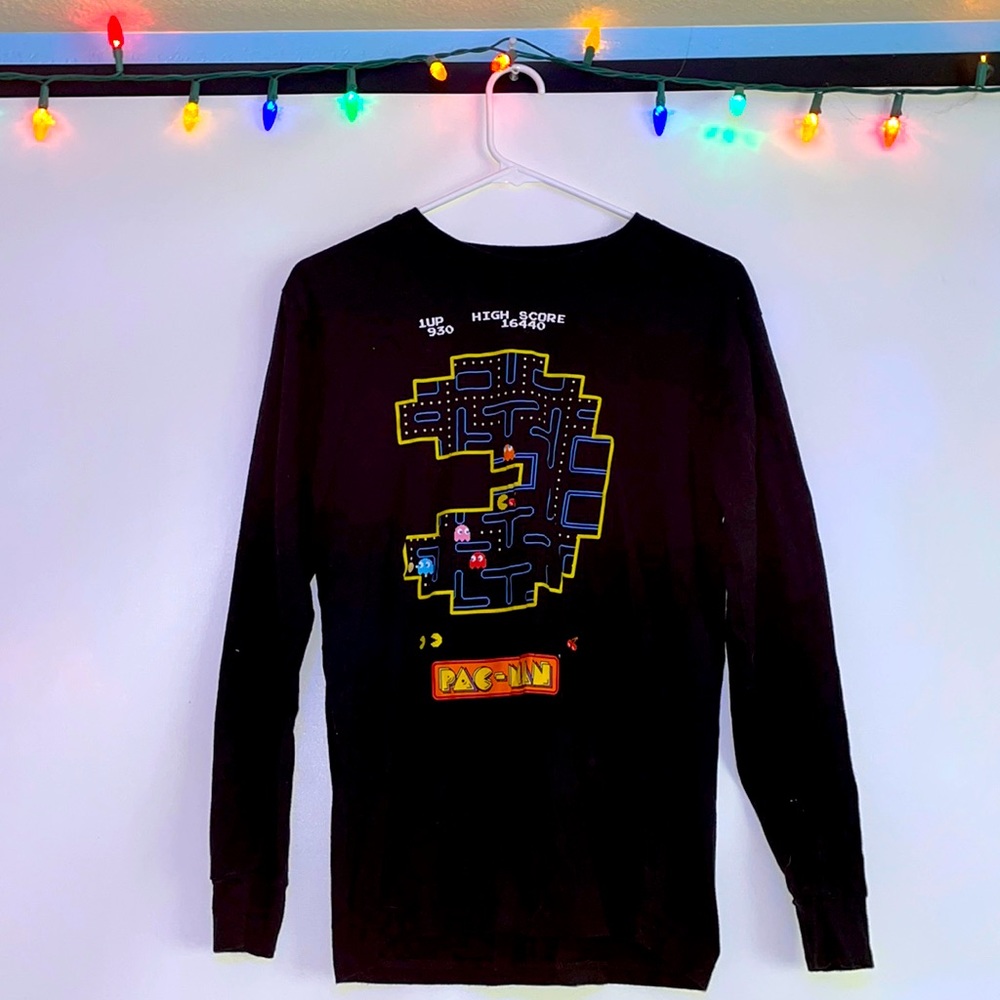 PAC-MAN Logo, black long-sleeved T-shirt.